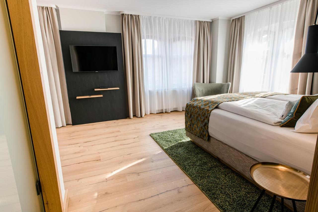 Weinhotel Freylich Zahn フライブルク エクステリア 写真
