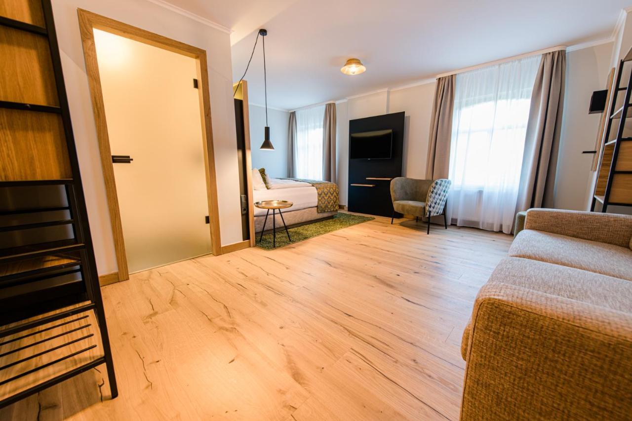 Weinhotel Freylich Zahn フライブルク エクステリア 写真