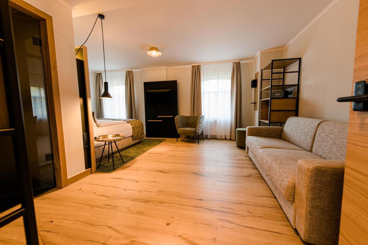 Weinhotel Freylich Zahn フライブルク エクステリア 写真